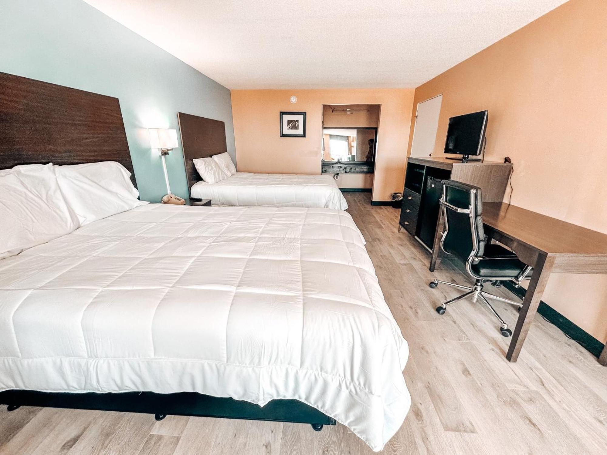 Laker Inn Jamestown Экстерьер фото