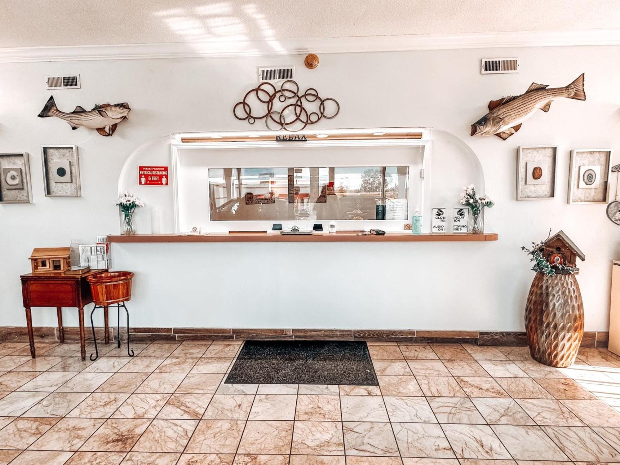 Laker Inn Jamestown Экстерьер фото