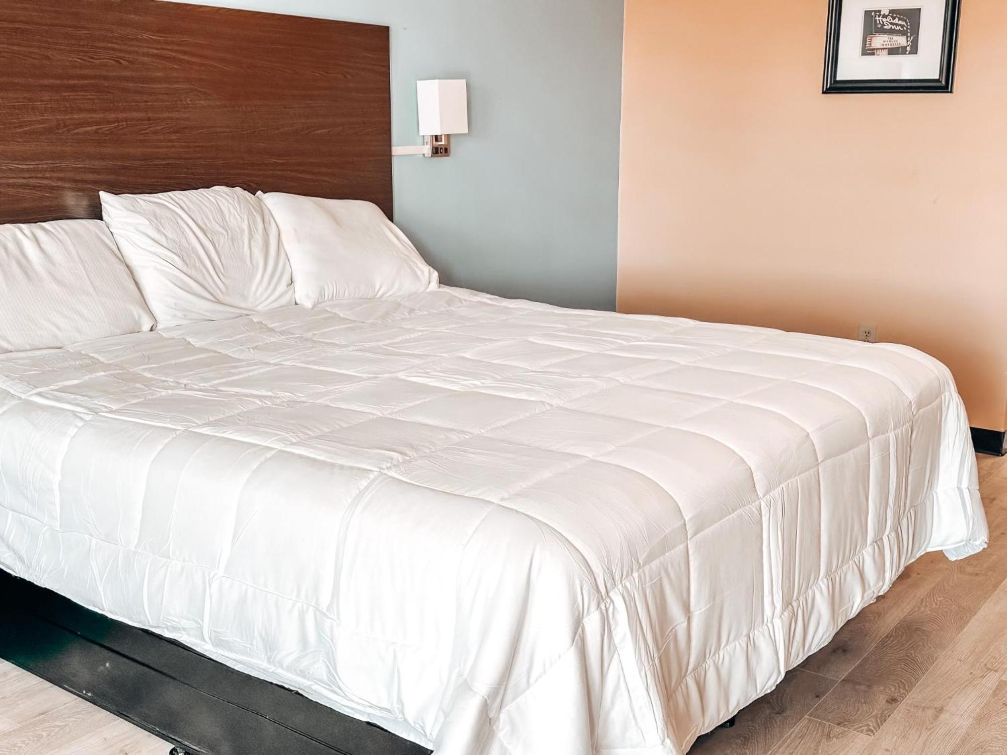 Laker Inn Jamestown Экстерьер фото